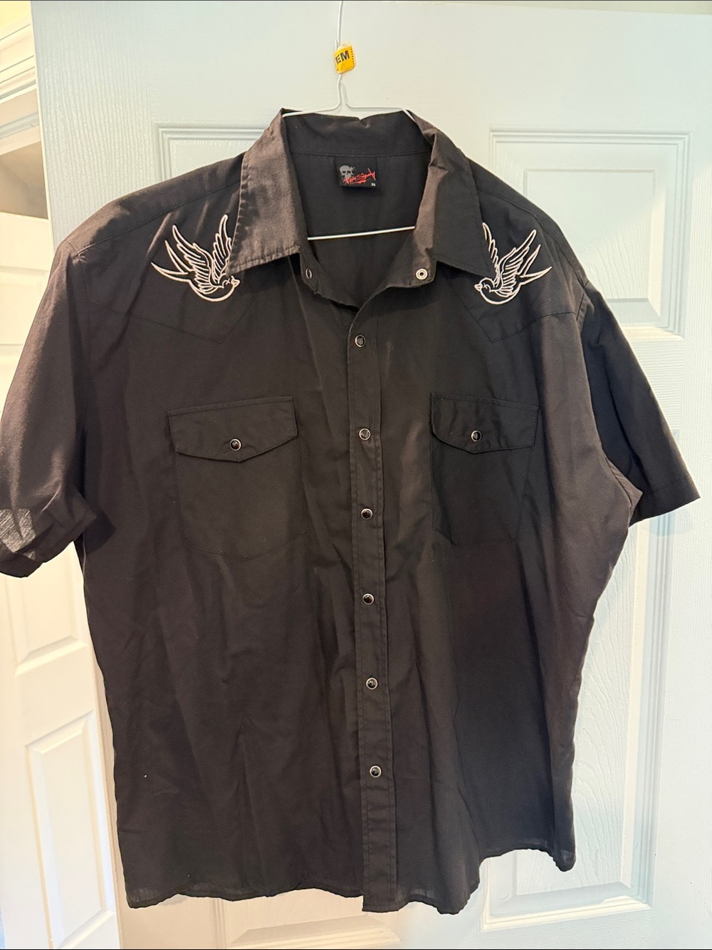 Black Short-Sleeve Rock Steady Graphic Shirt with Embroidered Swallows
